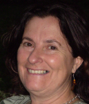 A small portrait of Lynette Weber